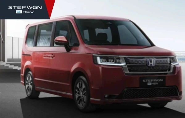 Honda-step-wgn-e-hev-surabaya